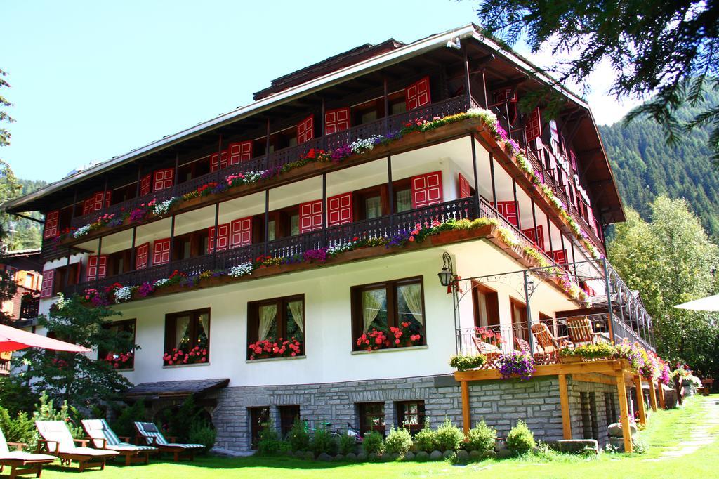 Hotel Castor Champoluc Exterior foto