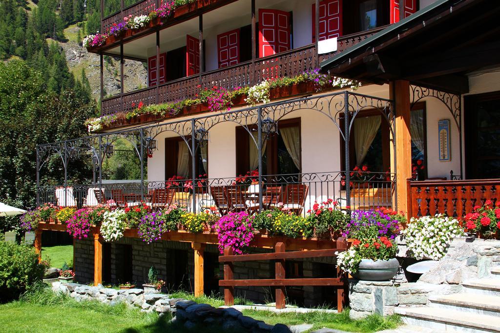 Hotel Castor Champoluc Exterior foto